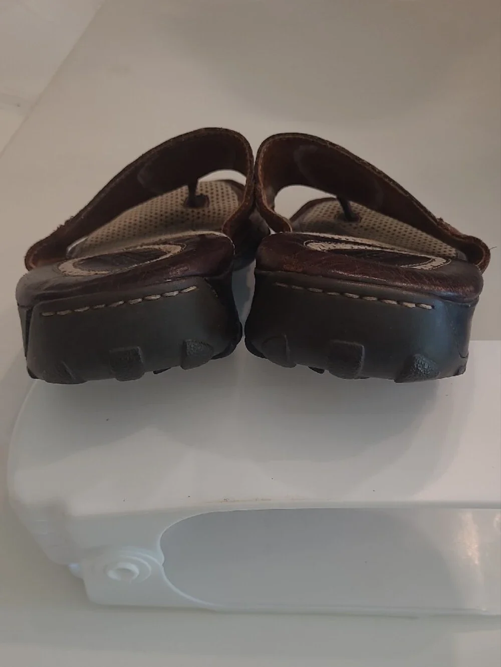 Born Pebbled Leather Slide On Sandals Perforated Footbed Rubber Traction Sole